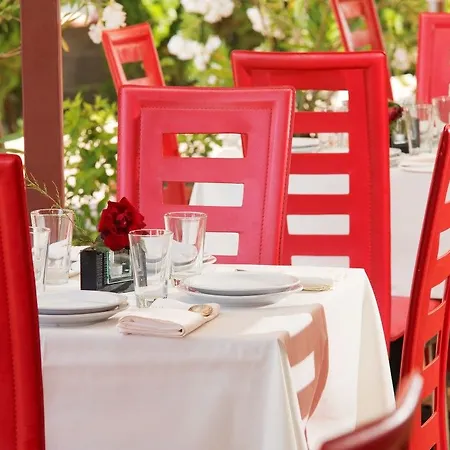 Hotel Calypso 3*